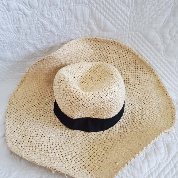 Sun Hat - Picture 1 of 3